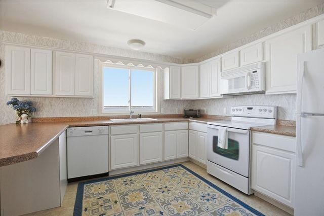 23 River Street, Seabrook, NH 03874