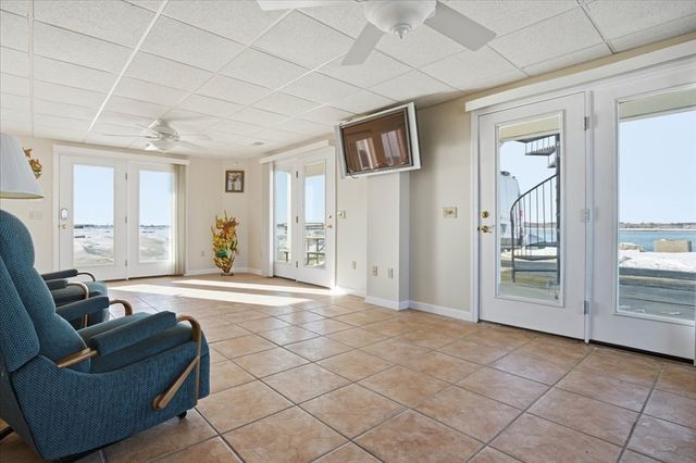 23 River Street, Seabrook, NH 03874