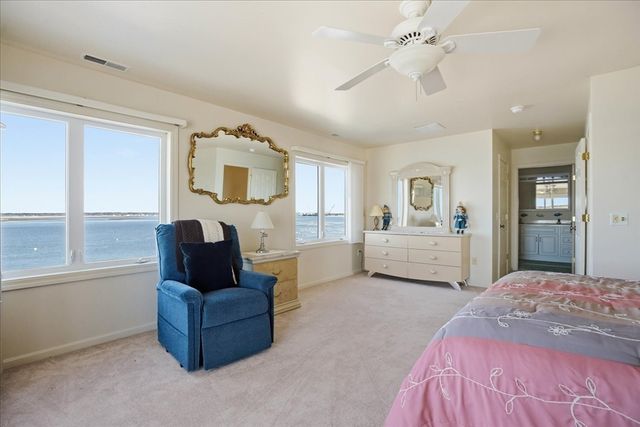 23 River Street, Seabrook, NH 03874