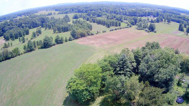 227L SCHLEGEL RD, Gilbertsville, PA 19525