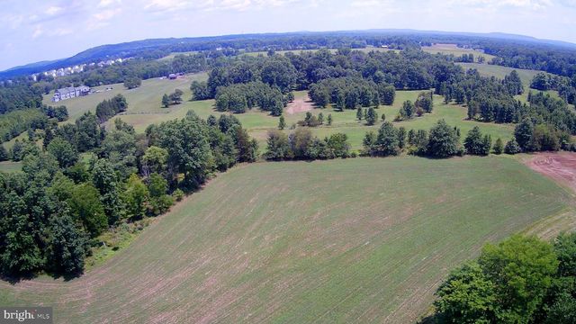 227L SCHLEGEL RD, Gilbertsville, PA 19525