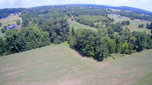227L SCHLEGEL RD, Gilbertsville, PA 19525