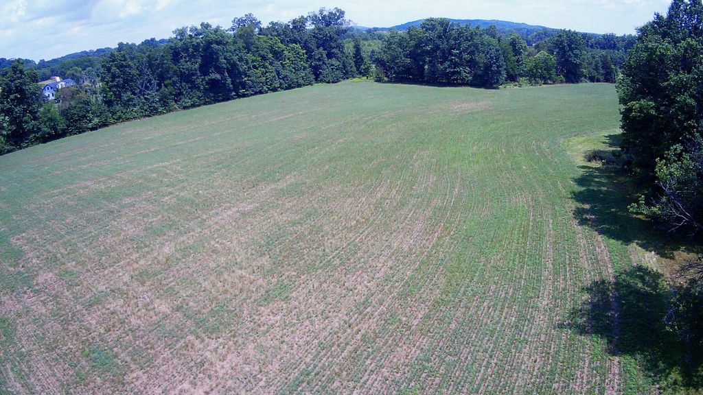 227L SCHLEGEL RD, Gilbertsville, PA 19525