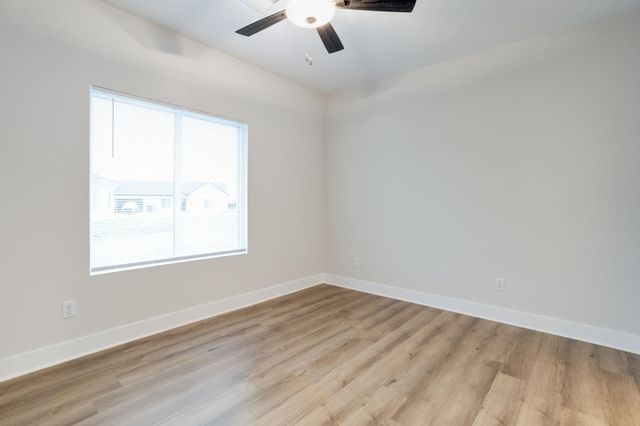 818 S Jay St, Valley Center, KS 67147