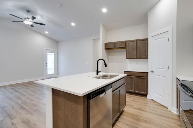 818 S Jay St, Valley Center, KS 67147