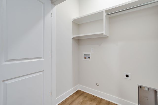 818 S Jay St, Valley Center, KS 67147