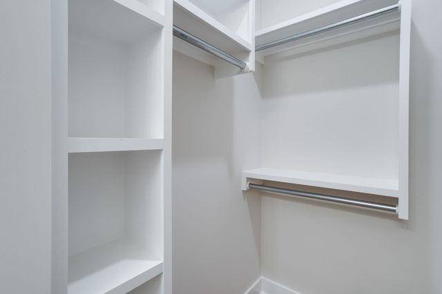 818 S Jay St, Valley Center, KS 67147