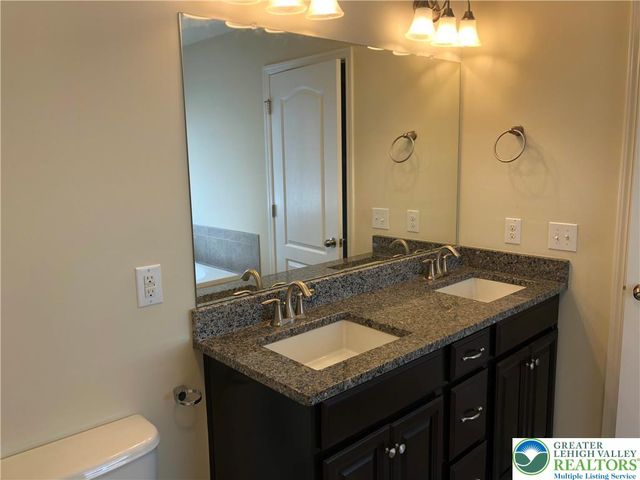 6137 Valley Forge Drive, Upper Saucon Twp, PA 18036