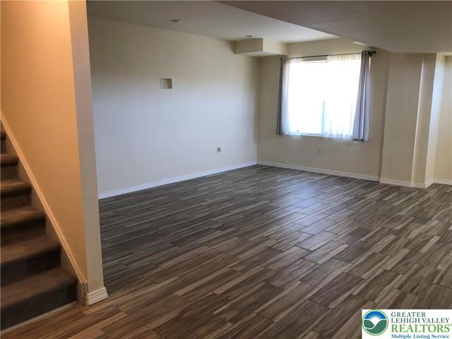 6137 Valley Forge Drive, Upper Saucon Twp, PA 18036