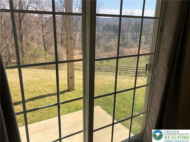 6137 Valley Forge Drive, Upper Saucon Twp, PA 18036