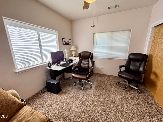 155 El Camino Way, Grants Pass, OR 97526