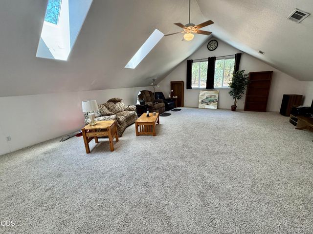155 El Camino Way, Grants Pass, OR 97526