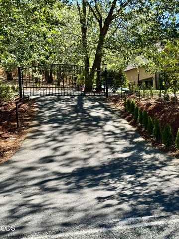 155 El Camino Way, Grants Pass, OR 97526