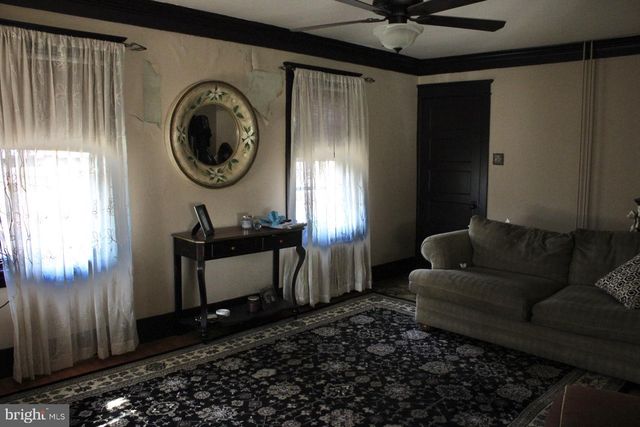 1413 OLD SCHUYLKILL RD, Spring City, PA 19475