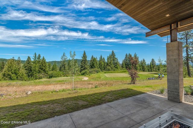 15055 S CHALK HILL DR, Coeur D'alene, ID 83814