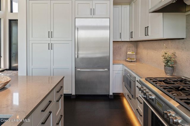 15055 S CHALK HILL DR, Coeur D'alene, ID 83814