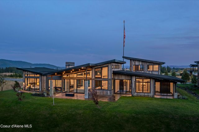 15055 S CHALK HILL DR, Coeur D'alene, ID 83814