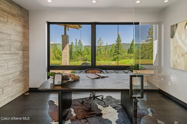 15055 S CHALK HILL DR, Coeur D'alene, ID 83814