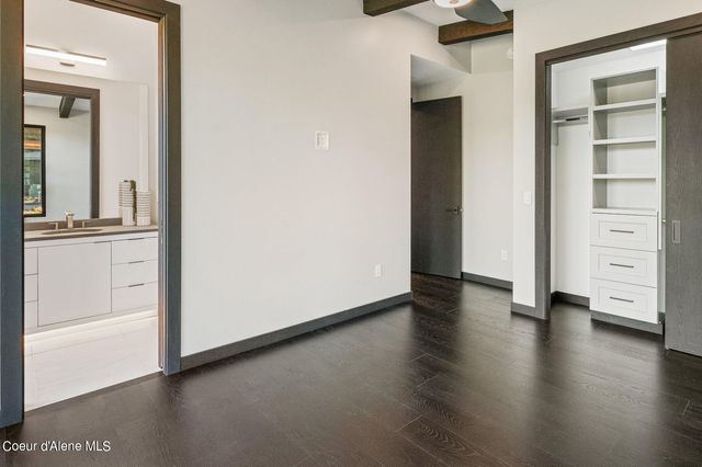 15055 S CHALK HILL DR, Coeur D'alene, ID 83814