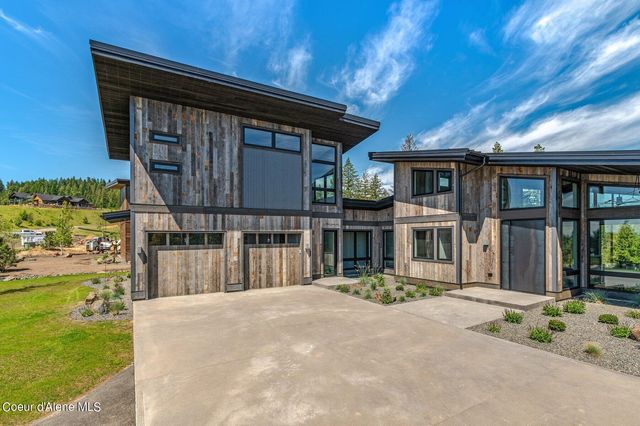 15055 S CHALK HILL DR, Coeur D'alene, ID 83814