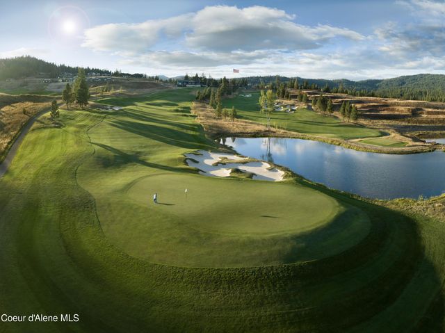 15055 S CHALK HILL DR, Coeur D'alene, ID 83814