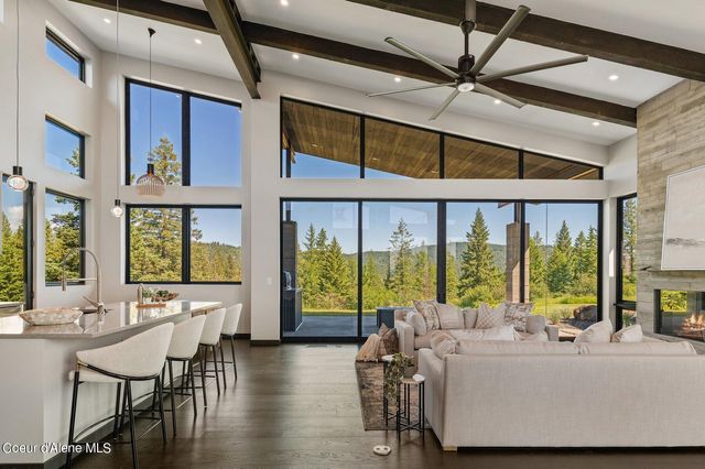 15055 S CHALK HILL DR, Coeur D'alene, ID 83814