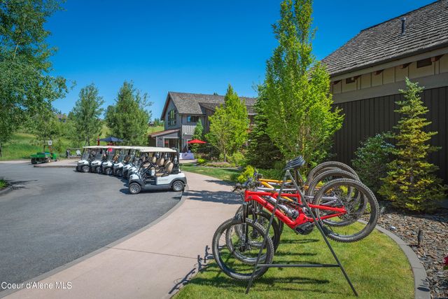 15055 S CHALK HILL DR, Coeur D'alene, ID 83814