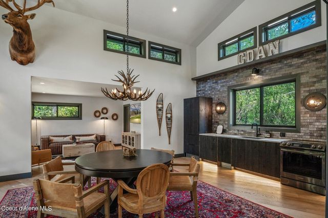 15055 S CHALK HILL DR, Coeur D'alene, ID 83814