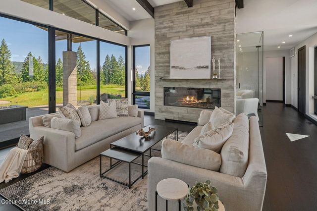 15055 S CHALK HILL DR, Coeur D'alene, ID 83814