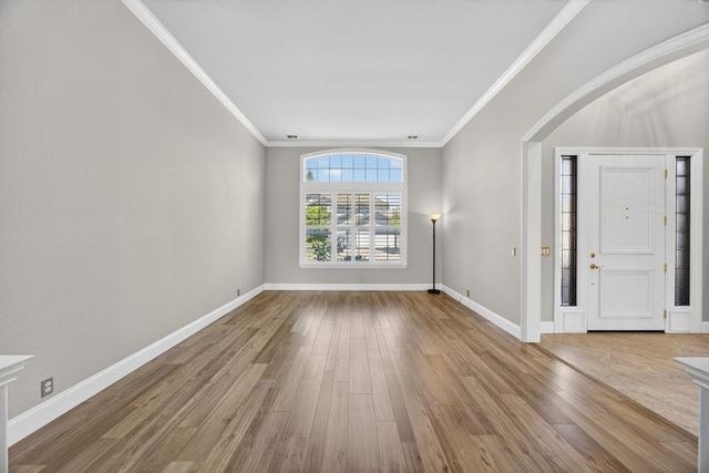 7672 Marina Cove Dr, Sacramento, CA 95831