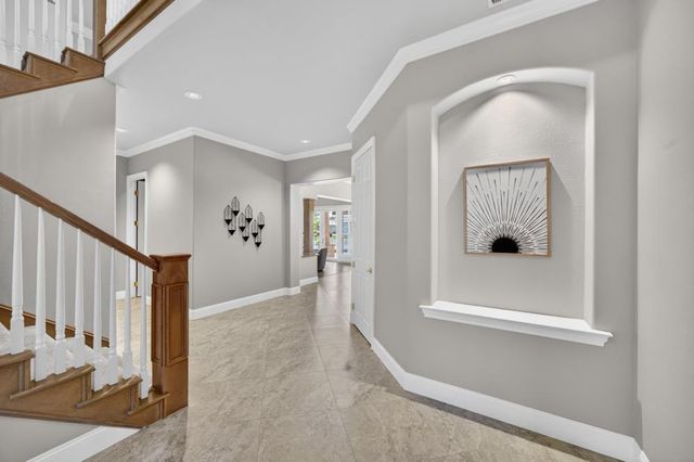 7672 Marina Cove Dr, Sacramento, CA 95831