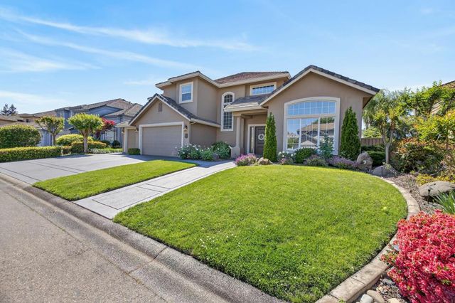 7672 Marina Cove Dr, Sacramento, CA 95831