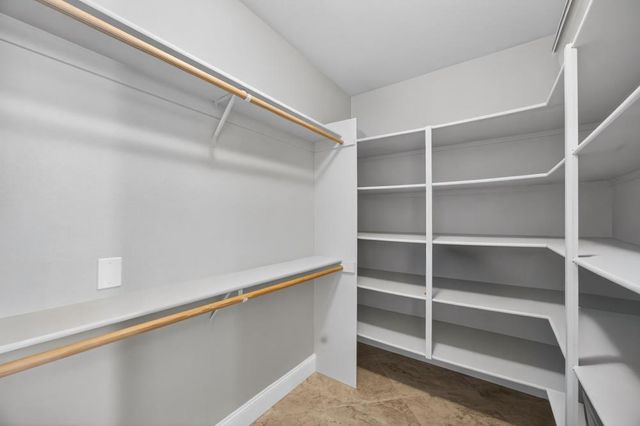 7672 Marina Cove Dr, Sacramento, CA 95831