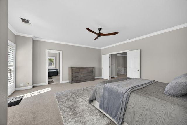 7672 Marina Cove Dr, Sacramento, CA 95831