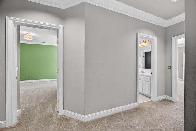 7672 Marina Cove Dr, Sacramento, CA 95831