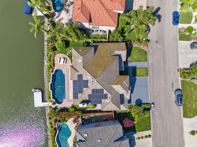 7672 Marina Cove Dr, Sacramento, CA 95831