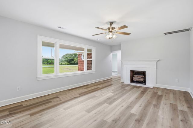 713 Tyree Road, Kinston, NC 28504
