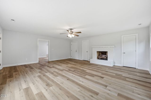 713 Tyree Road, Kinston, NC 28504