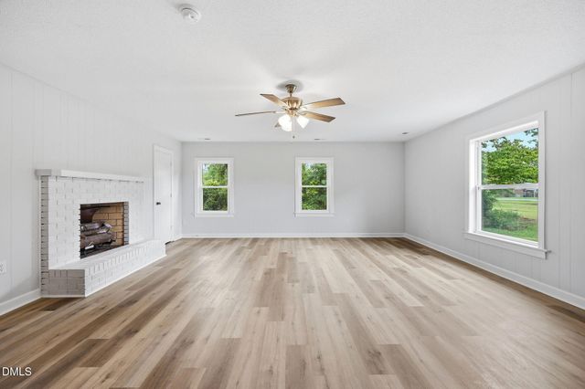 713 Tyree Road, Kinston, NC 28504