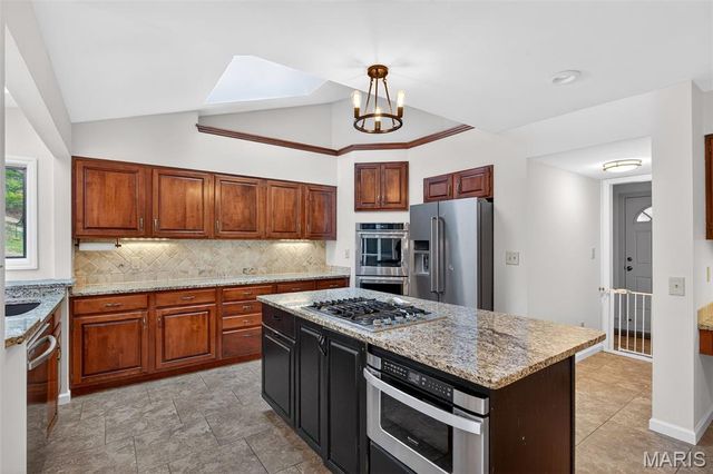 16839 Kehrsbrooke Court, Chesterfield, MO 63005