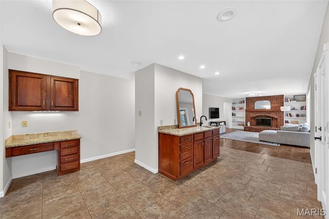 16839 Kehrsbrooke Court, Chesterfield, MO 63005