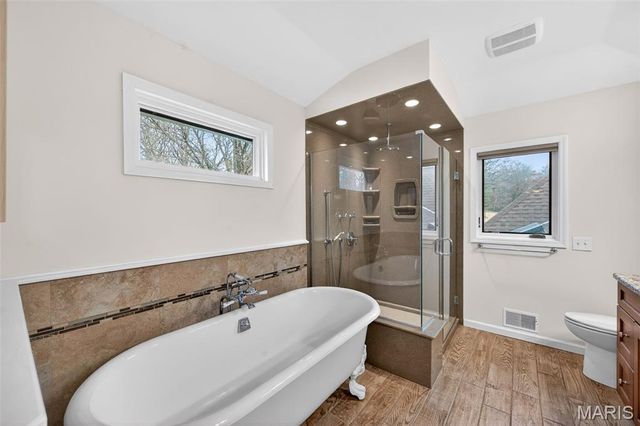 16839 Kehrsbrooke Court, Chesterfield, MO 63005