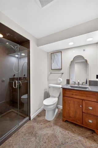 16839 Kehrsbrooke Court, Chesterfield, MO 63005