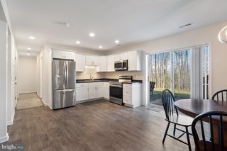7258 Baldwin Ridge Rd # B, Warrenton, VA 20187