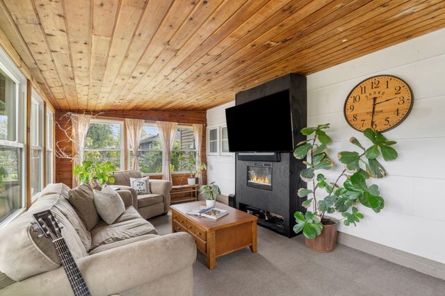 9101 Russell Avenue S, Bloomington, MN 55431
