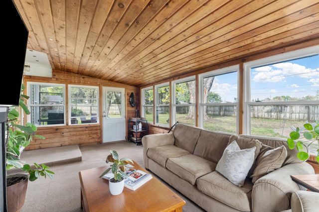 9101 Russell Avenue S, Bloomington, MN 55431