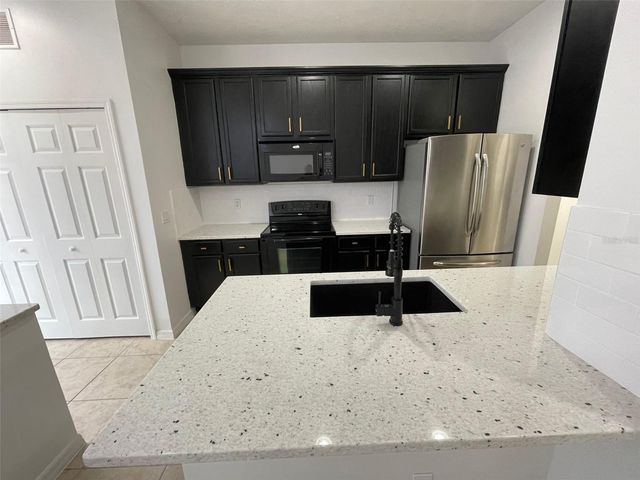 9236 CARDINAL MEADOW TRAIL, Orlando, FL 32827