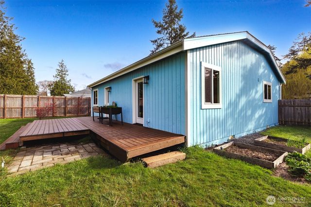 655 Hunt St, Friday Harbor, WA 98250