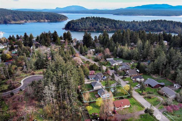 655 Hunt St, Friday Harbor, WA 98250