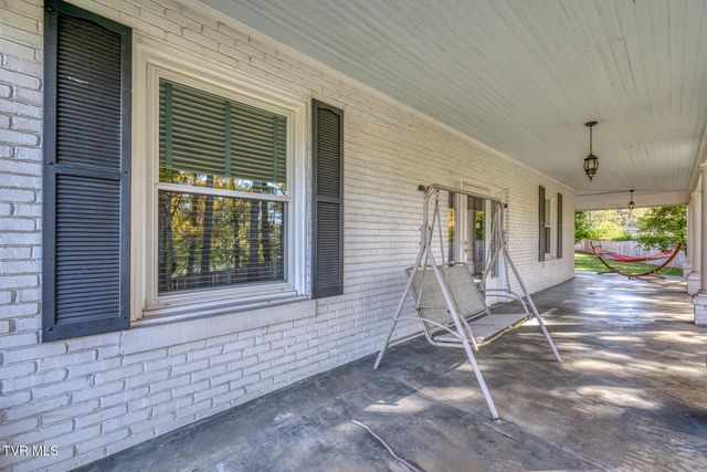 1505 West Lakeview Drive, Johnson City, TN 37601